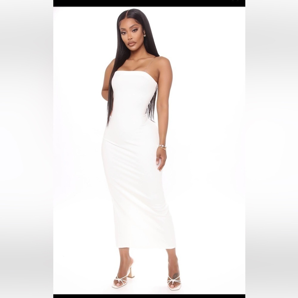 Final Price*FASHION Nova Party In The Back White Maxi Dress. Size M, L. P